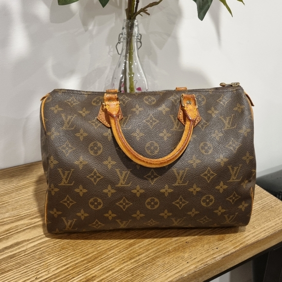 Louis Vuitton Handbags - 100% AUTHENTIC Louis Vuitton Speedy 30